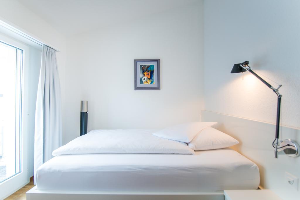 Hotel Hohberg "Next To Bbc Arena" Schaffhausen Room photo